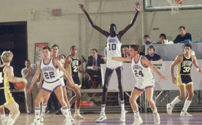 ​NBA球员臂展有多恐怖？伸开双手如巨型蜘蛛，一人身高臂展差36cm