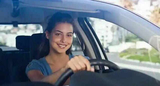 自动挡车起步正确方法，自动挡开车起步7个步骤-