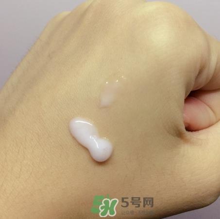 cerave pm乳可以白天用吗？cerave pm乳白天用会变黑吗