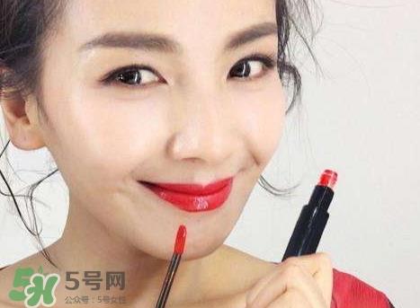 初学者怎么涂口红?初学者涂口红的步骤图解 初学者怎么涂口红?初学者涂口红的步骤图解