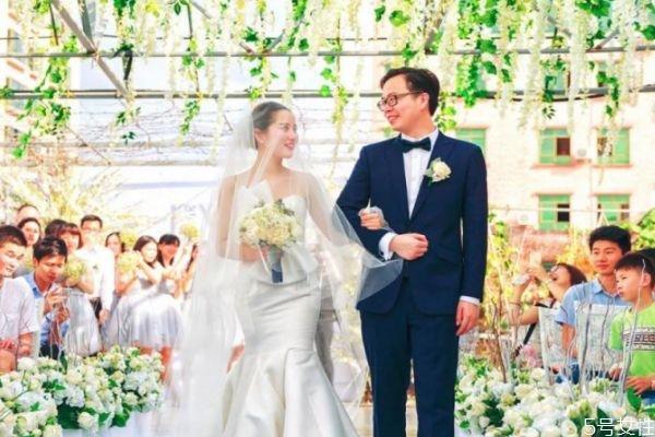 一般领证后多久办婚礼 结婚的三大必要条件