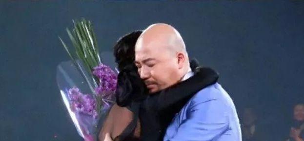 杨千嬅这首歌 18 年后再度爆红，背后的故事更动人！那一次，他们等了十年…