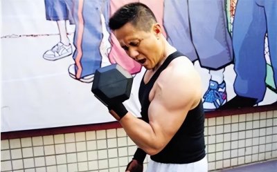 ​演员张志坚：娶普通妻子张萍，在家里她是老大，余生都不会辜负她