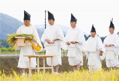 ​日本天皇即位的标志性祭祀-践祚大尝祭，其深处浸染着中国古代文化的缤纷色彩