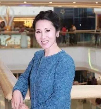 盘点中国最漂亮的六个富豪老婆，最后一个毫无背景从零打拼