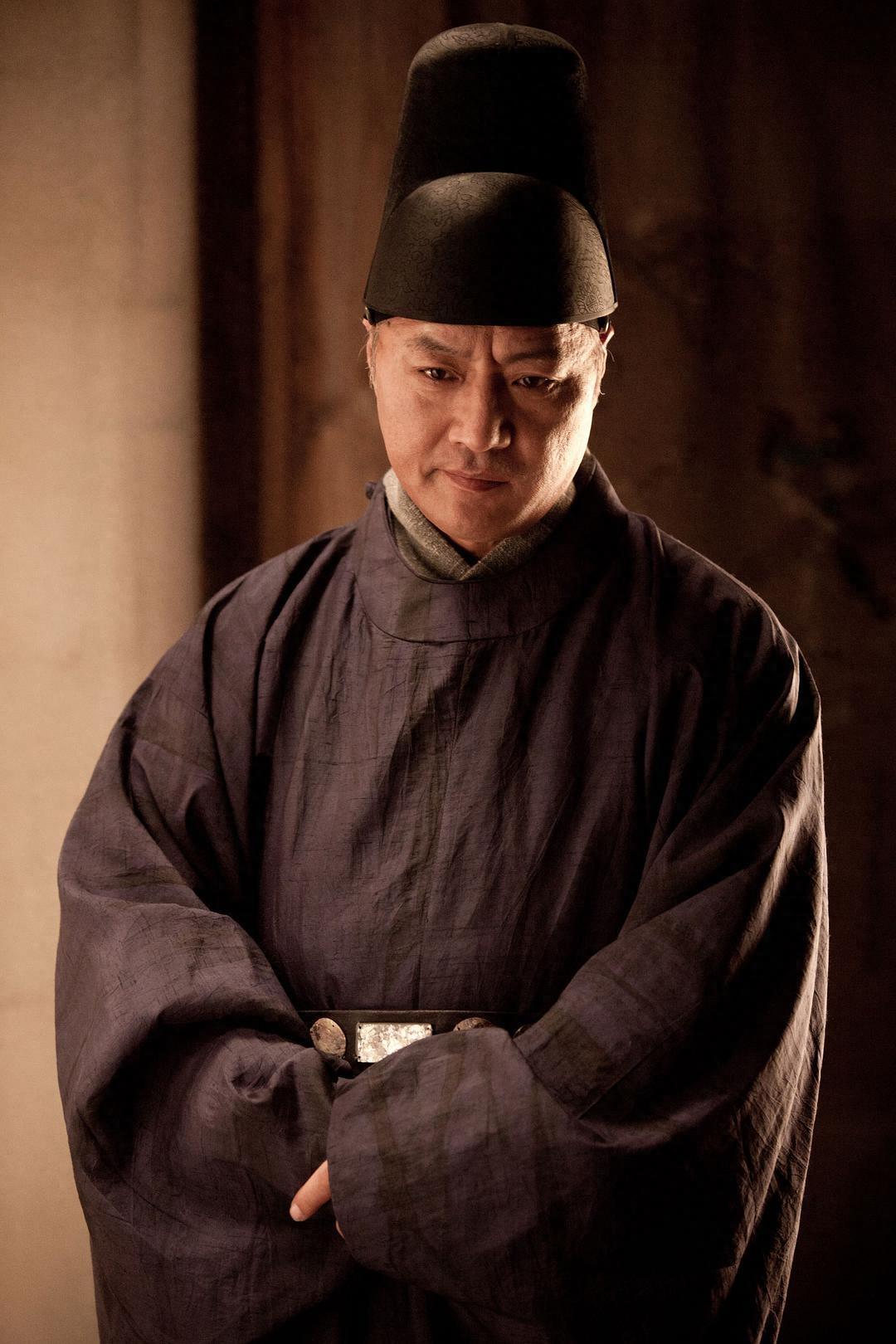 韩国影坛老戏骨李璟荣