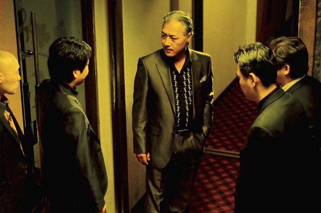 韩国影坛老戏骨李璟荣