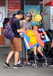 ​董卿5岁儿子已上幼儿园，却全程坐婴儿车，知识女性也溺爱孩子？