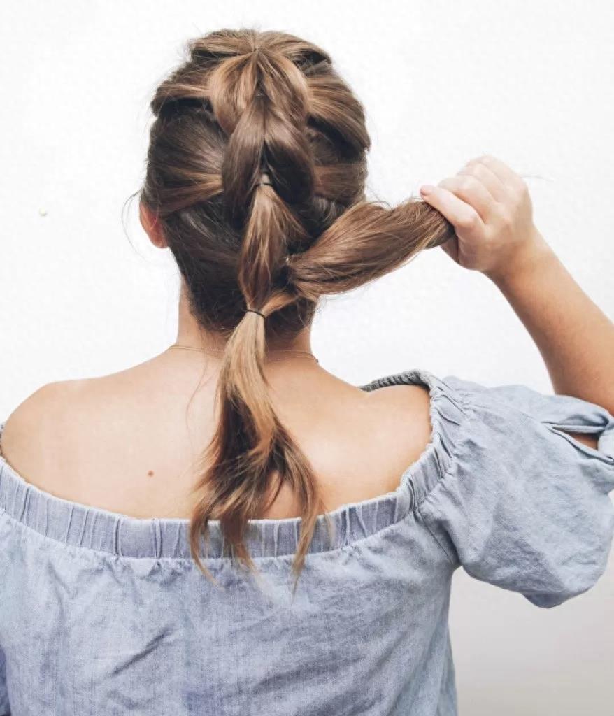 夏季清爽灯笼马尾辫扎发图解