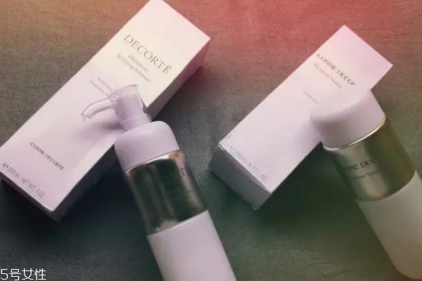 黛珂哪个系列适合18岁 植物韵律给年轻肌献礼