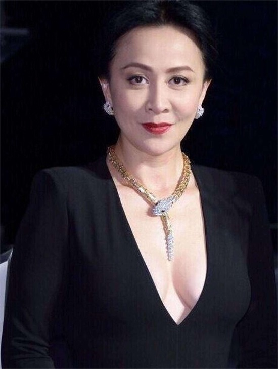 香港著名女影星刘嘉玲