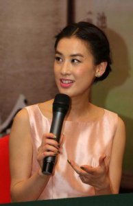 ​《再见爱人4》杨子与黄圣依争执曝光：演技、投资与婚姻的困境解析