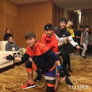 ​天亮加盟全员加速中形象大变 南山兵哥田亮图片大盘点