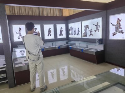 ​灯影摇曳中赏非遗文化-沔阳皮影戏