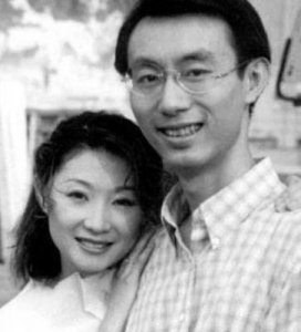 ​张译与钱琳琳：从波折爱情到携手共进的动人故事