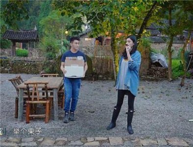 ​何猷君的真实身高揭秘：与178厘米的奚梦瑶站在一起，令人热议的“小鸟依人”