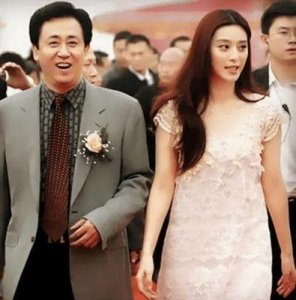 ​范丞丞真的是洪金宝和范冰冰的儿子吗？揭秘亲子关系真相