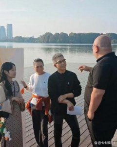 ​朱广权天气预报的幽默风格：被主持耽误的相声演员