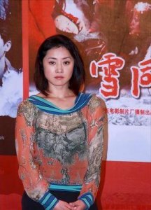 ​刘蓓，历经两度婚姻与离婚，再次与张若昀复合，成为他两次的后母如今，她过得