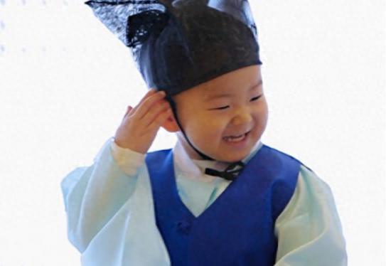 韩国小正太宋民国的表情包越来越有进步了,生活中无处不存在笑点