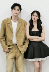 ​白鹿否认与张凌赫分手，与敖瑞鹏恋情曝光，于正苏梦芸回应表示无奈