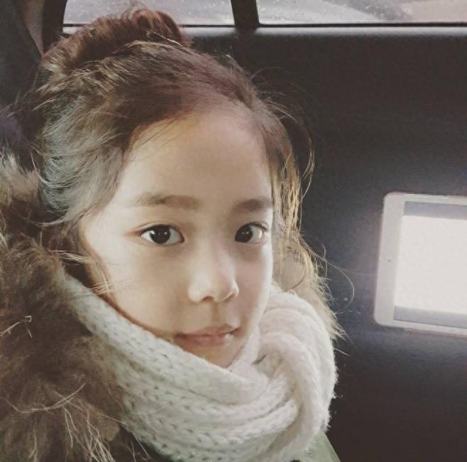 超萌的3岁韩国小萝莉,这模样真是无可挑剔啊