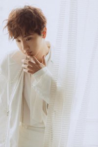 ​汪苏泷儒雅帅气写真图片