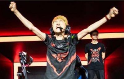 ​Doinb加入中国国籍有望了！登上央视后，他亲口对记者说出愿望