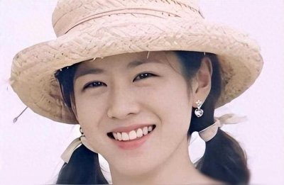 ​为艺术献身的女星：孙艺珍！美貌胜似刘亦菲，淡颜系颜值之巅峰