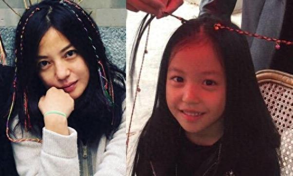 赵薇晒女儿小四月新照片,大眼萌娃已长大成为美人胚子了!