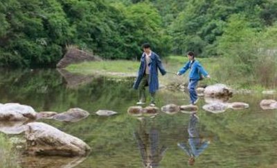 ​《山楂树之恋》：一段单纯的感情，我们所向往的纯真爱情