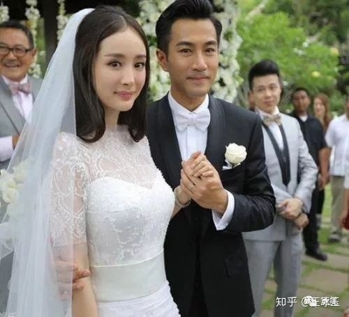 赵丽颖什么时候结婚_霍建华和赵丽颖结婚照片_赵丽颖是什么时候火的