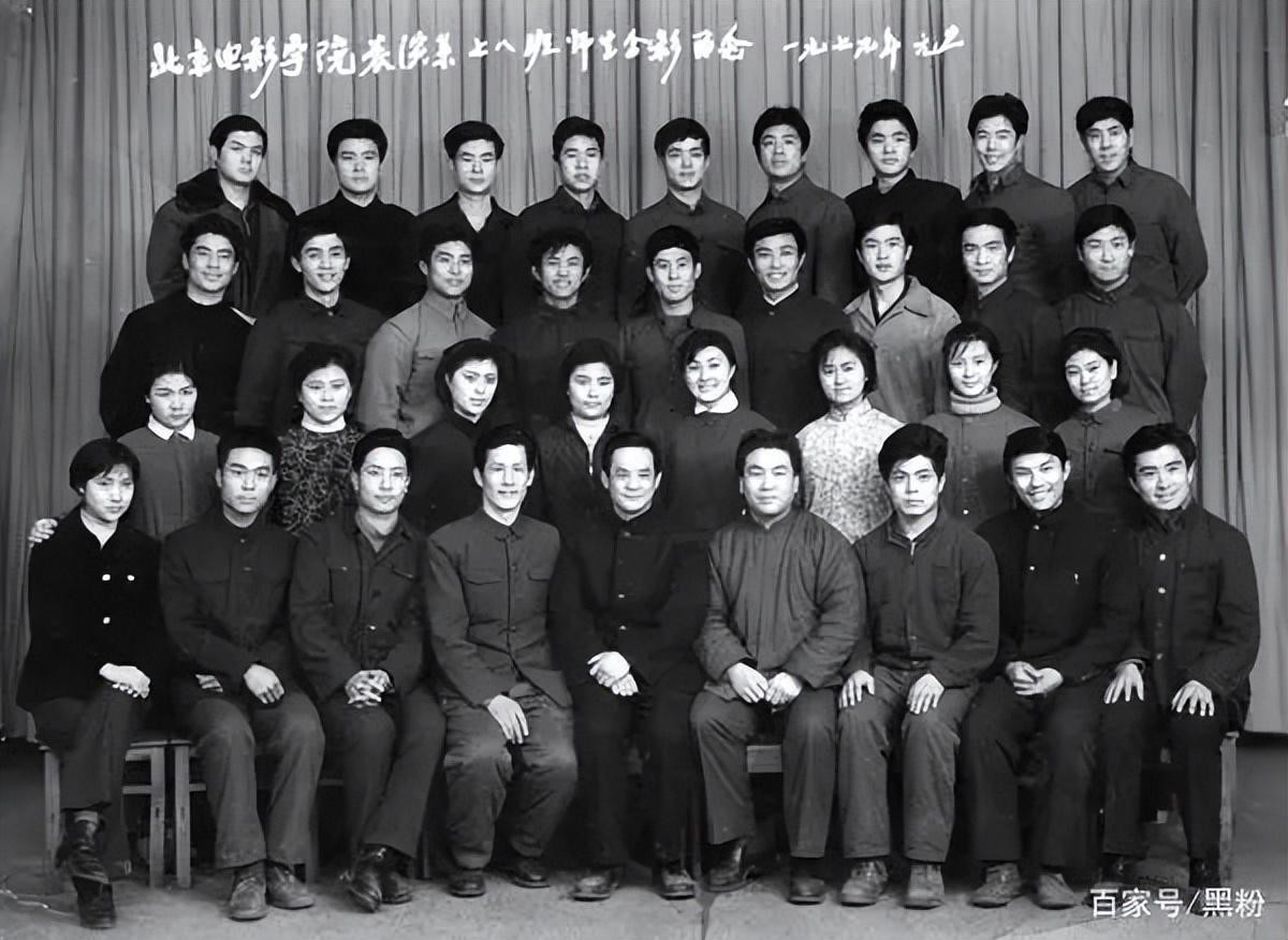 谢园:生前不要孩子,去世后不办葬礼,豁达的人生不需要一百年