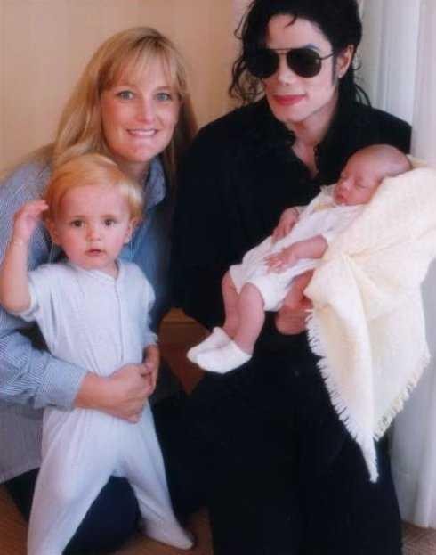 迈克尔杰克逊去世时几十岁(12年前迈克尔杰克逊去世)(34)