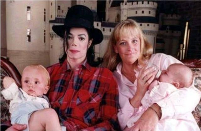 迈克尔杰克逊去世时几十岁(12年前迈克尔杰克逊去世)(33)