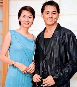 ​洪欣第一任丈夫是谁？(洪欣和现任丈夫有孩子吗？)