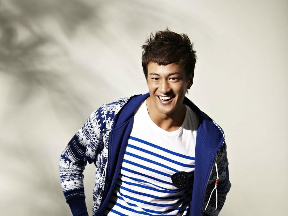 何润东个人资料简介(何润东,娶个普通人当妻子,就是我这一生中最正确的决定)