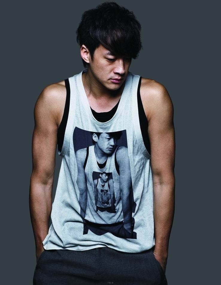 何润东个人资料简介(何润东,娶个普通人当妻子,就是我这一生中最正确的决定)