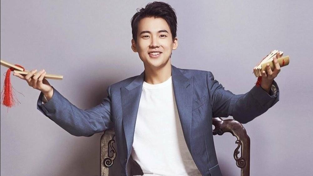 郭麒麟个人资料简介及家庭(郭麒麟:没文凭不代表没文化)