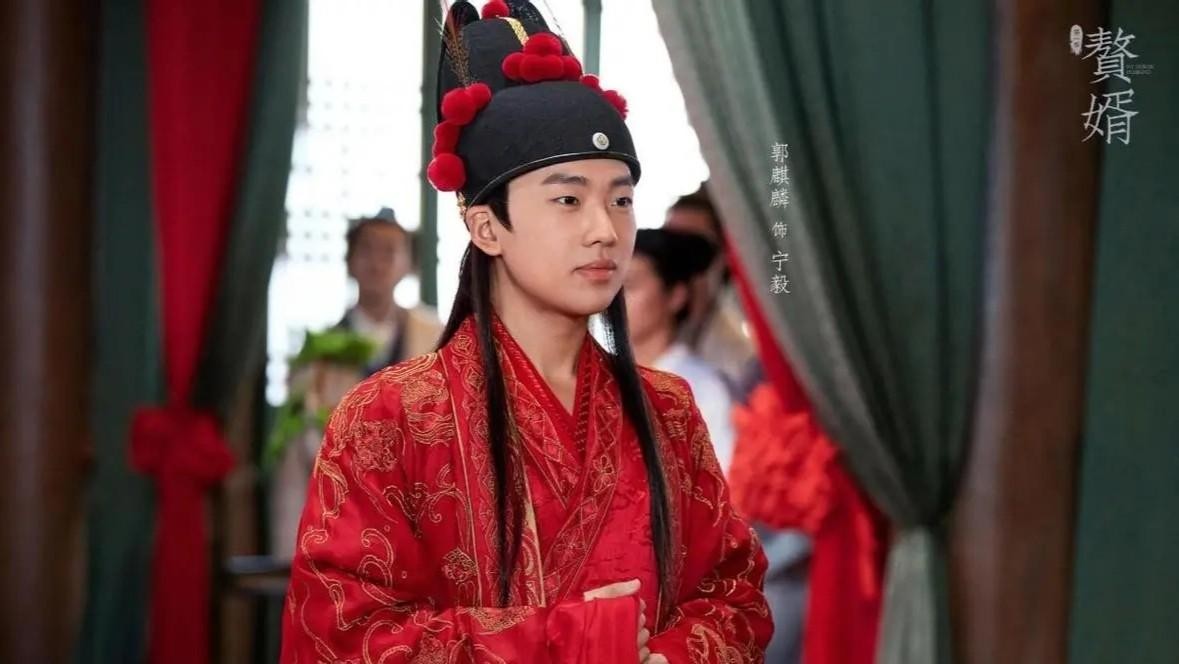 郭麒麟个人资料简介及家庭(郭麒麟:没文凭不代表没文化)