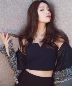 ​周星驰和林允关系好吗    综艺节目中林允给周星驰打电话了吗