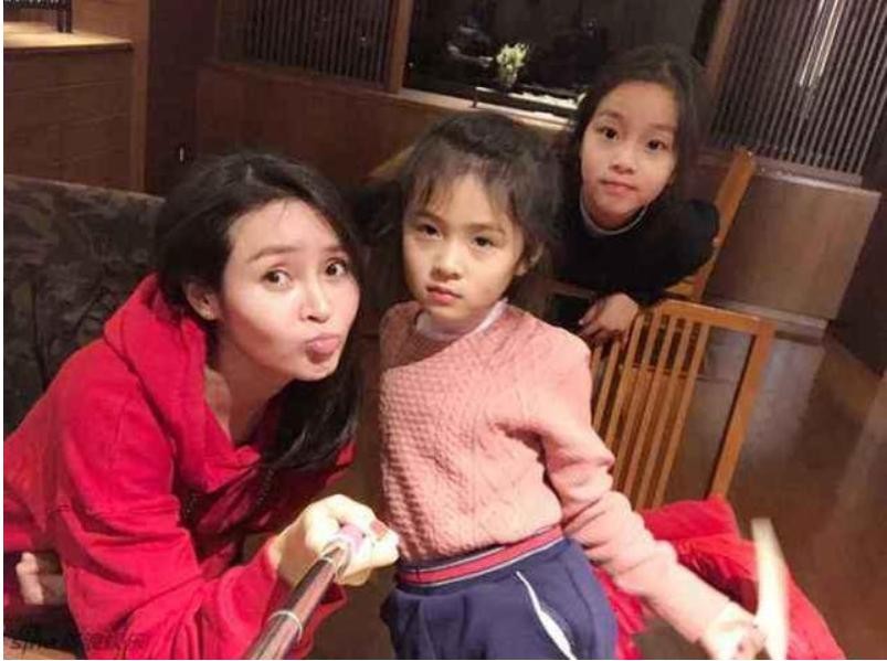 于明加的老公胡俊资料照片,她整过容吗？本文共（963字）