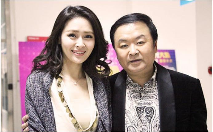 于明加的老公胡俊资料照片,她整过容吗？本文共（963字）