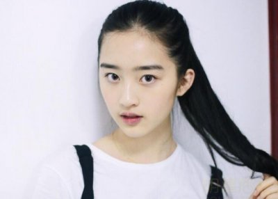 ​邓恩熙个人资料，邓恩熙为什么叫大公主