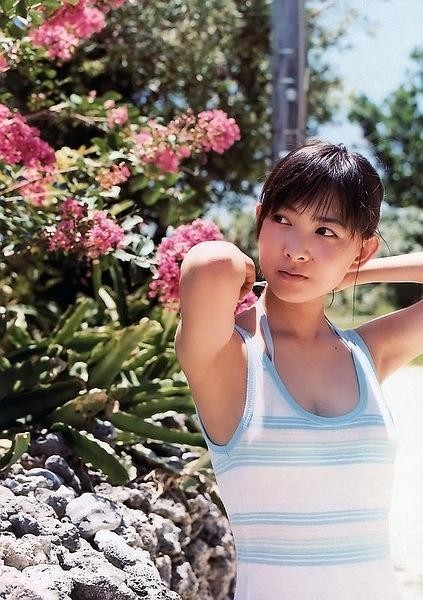 谷村美月个人资料写真作品