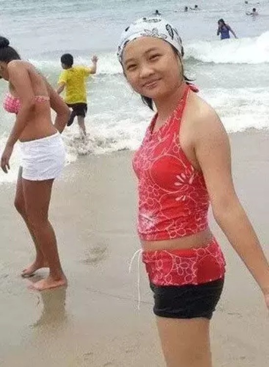 14岁林妙可胸部发育照片(林妙可身材发胖胸部似成人少女)