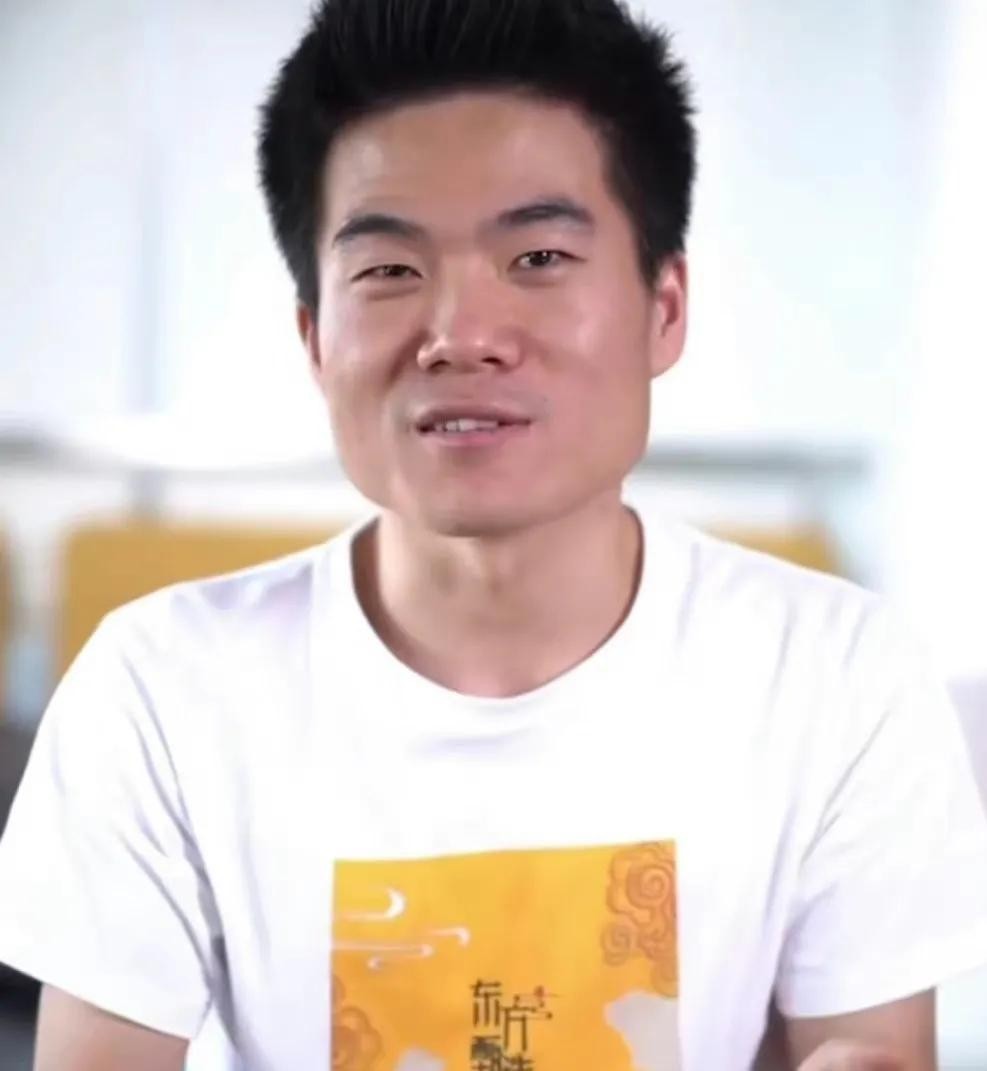 庞博到底是谁 (脱口秀演员庞博资料介绍)