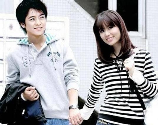 陈若仪吐槽林志颖年龄(嫁给林志颖12年深受老公宠爱)(5)