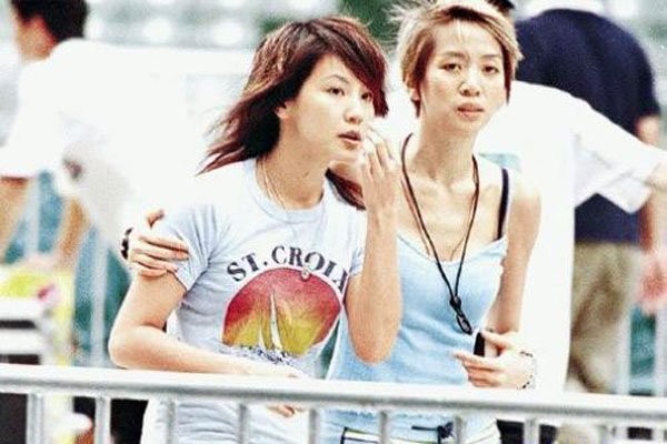 何韵诗是什么人 梅艳芳的徒弟做了什么事竟被彻底封杀