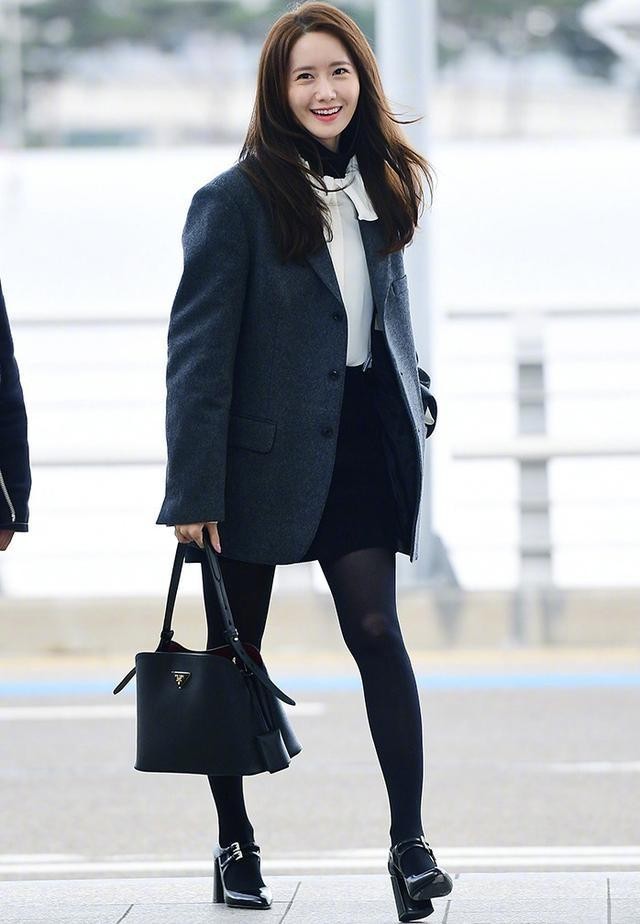 林允和林允儿什么关系(24岁林允同框29岁林允儿)